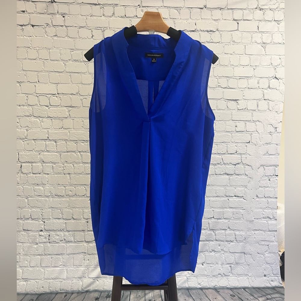 Banana Republic sleeveless blue tunic top size S